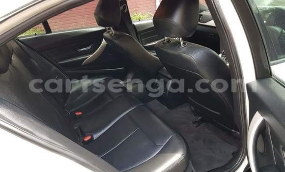 Nunua Ilio tumika BMW 3–Series White Gari ndani ya Manzini nchini Manzini Nunua Ilio tumika BMW 3–Series White Gari ndani ya Manzini nchini Manzini