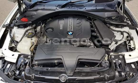 Nunua Ilio tumika BMW 3–Series White Gari ndani ya Manzini nchini Manzini Nunua Ilio tumika BMW 3–Series White Gari ndani ya Manzini nchini Manzini