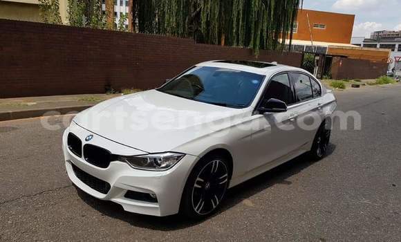 Nunua Ilio tumika BMW 3–Series White Gari ndani ya Manzini nchini Manzini Nunua Ilio tumika BMW 3–Series White Gari ndani ya Manzini nchini Manzini