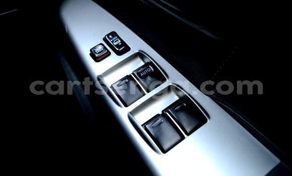 Buy Used Toyota Hilux White Car in Ezulwini in Hhohho Buy Used Toyota Hilux White Car in Ezulwini in Hhohho