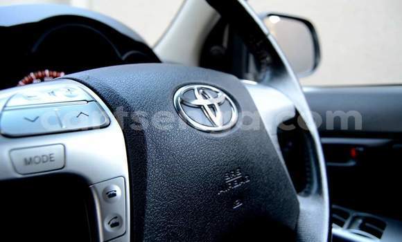 Buy Used Toyota Hilux White Car in Ezulwini in Hhohho Buy Used Toyota Hilux White Car in Ezulwini in Hhohho