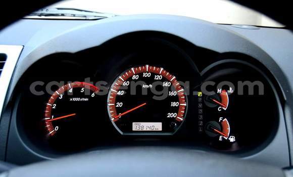 Buy Used Toyota Hilux White Car in Ezulwini in Hhohho Buy Used Toyota Hilux White Car in Ezulwini in Hhohho