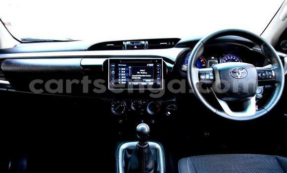 Acheter Occasion Voiture Toyota Hilux Blanc à Hlatikulu, Shiselweni District Acheter Occasion Voiture Toyota Hilux Blanc à Hlatikulu, Shiselweni District