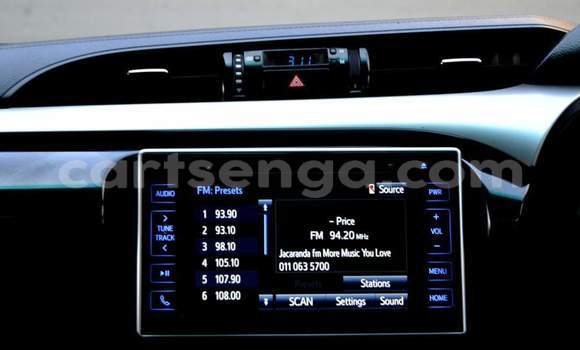 Acheter Occasion Voiture Toyota Hilux Blanc à Hlatikulu, Shiselweni District Acheter Occasion Voiture Toyota Hilux Blanc à Hlatikulu, Shiselweni District