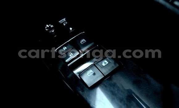 Acheter Occasion Voiture Toyota Hilux Blanc à Hlatikulu, Shiselweni District Acheter Occasion Voiture Toyota Hilux Blanc à Hlatikulu, Shiselweni District