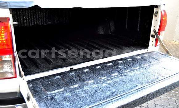 Acheter Occasion Voiture Toyota Hilux Blanc à Hlatikulu, Shiselweni District Acheter Occasion Voiture Toyota Hilux Blanc à Hlatikulu, Shiselweni District