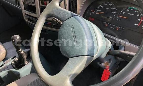 Nunua Ilio tumika Nissan UD White Lori ndani ya Ezulwini nchini Hhohho Nunua Ilio tumika Nissan UD White Lori ndani ya Ezulwini nchini Hhohho