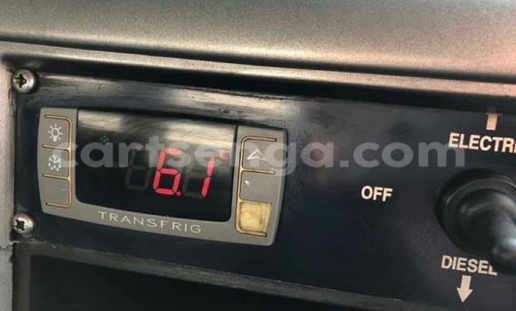 Nunua Ilio tumika Nissan UD White Lori ndani ya Ezulwini nchini Hhohho Nunua Ilio tumika Nissan UD White Lori ndani ya Ezulwini nchini Hhohho