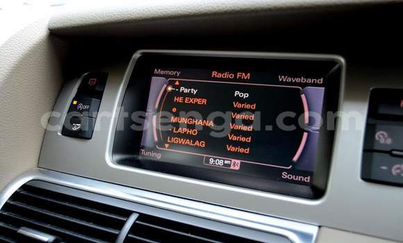 Nunua Ilio tumika Audi Q7 Brown Gari ndani ya Ezulwini nchini Hhohho Nunua Ilio tumika Audi Q7 Brown Gari ndani ya Ezulwini nchini Hhohho