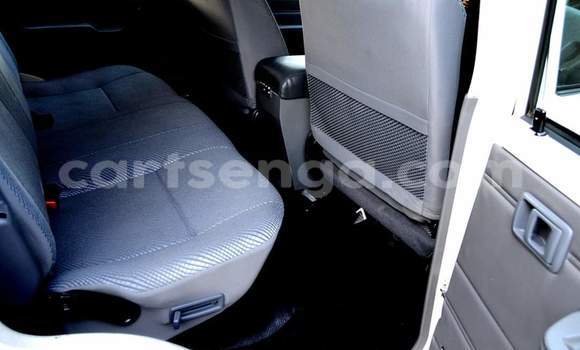 Acheter Occasion Voiture Toyota Land Cruiser Blanc à Ezulwini, Hhohho Acheter Occasion Voiture Toyota Land Cruiser Blanc à Ezulwini, Hhohho