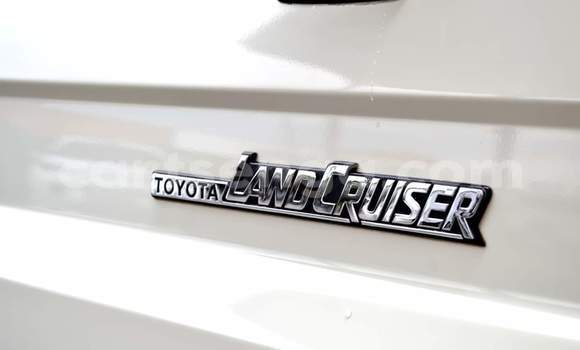 Acheter Occasion Voiture Toyota Land Cruiser Blanc à Ezulwini, Hhohho Acheter Occasion Voiture Toyota Land Cruiser Blanc à Ezulwini, Hhohho