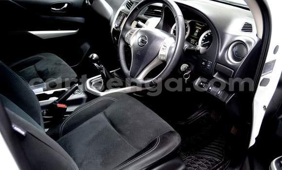 Acheter Occasion Voiture Nissan Navara Blanc à Manzini, Manzini Acheter Occasion Voiture Nissan Navara Blanc à Manzini, Manzini