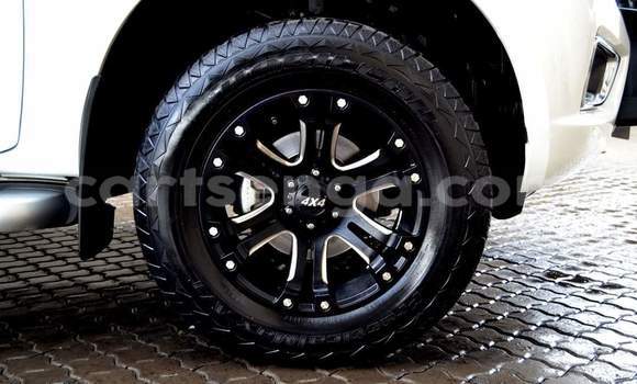 Acheter Occasion Voiture Nissan Navara Blanc à Manzini, Manzini Acheter Occasion Voiture Nissan Navara Blanc à Manzini, Manzini