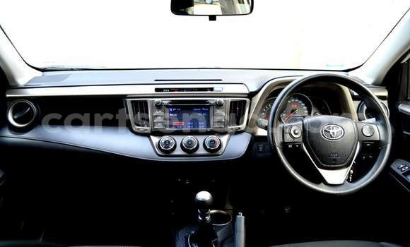 Acheter Occasion Voiture Toyota RAV4 Blanc à Mbabane, Manzini Acheter Occasion Voiture Toyota RAV4 Blanc à Mbabane, Manzini