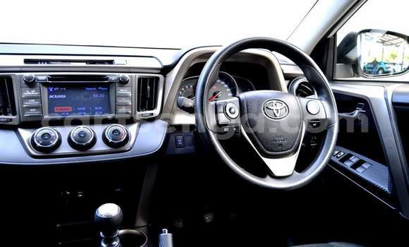 Acheter Occasion Voiture Toyota RAV4 Blanc à Mbabane, Manzini Acheter Occasion Voiture Toyota RAV4 Blanc à Mbabane, Manzini