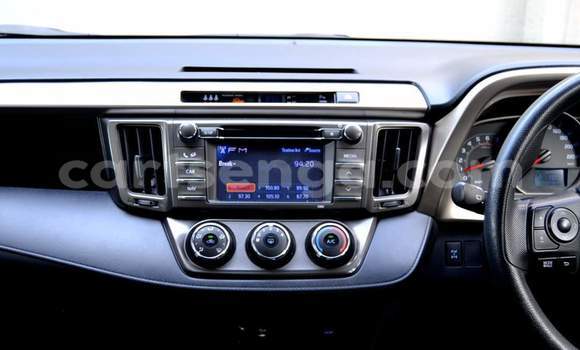 Acheter Occasion Voiture Toyota RAV4 Blanc à Mbabane, Manzini Acheter Occasion Voiture Toyota RAV4 Blanc à Mbabane, Manzini