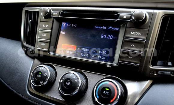 Acheter Occasion Voiture Toyota RAV4 Blanc à Mbabane, Manzini Acheter Occasion Voiture Toyota RAV4 Blanc à Mbabane, Manzini