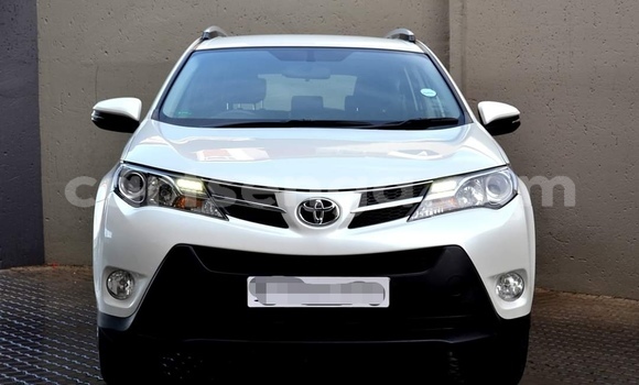 Acheter Occasion Voiture Toyota RAV4 Blanc à Mbabane, Manzini Acheter Occasion Voiture Toyota RAV4 Blanc à Mbabane, Manzini
