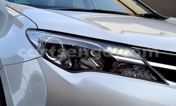 Acheter Occasion Voiture Toyota RAV4 Blanc à Mbabane, Manzini Acheter Occasion Voiture Toyota RAV4 Blanc à Mbabane, Manzini