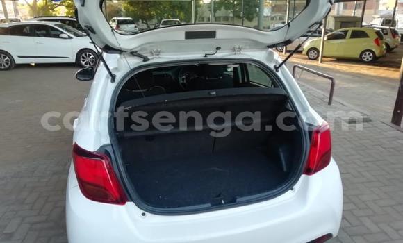Buy Used Toyota Yaris White Car in Mbabane in Manzini Buy Used Toyota Yaris White Car in Mbabane in Manzini