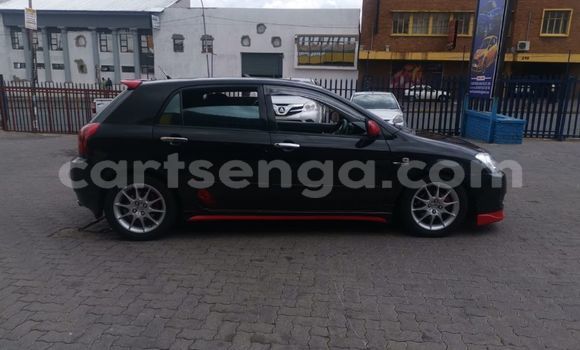 Nunua Ilio tumika Toyota Runx Black Gari ndani ya Kwaluseni nchini Manzini Nunua Ilio tumika Toyota Runx Black Gari ndani ya Kwaluseni nchini Manzini