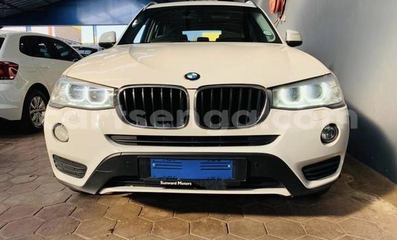 Nunua Ilio tumika BMW X3 White Gari ndani ya Tshaneni nchini Lubombo