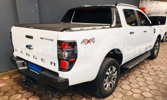 Nunua Ilio tumika Ford Ranger White Gari ndani ya Tjaneni nchini Wilaya ya Lubombo Nunua Ilio tumika Ford Ranger White Gari ndani ya Tjaneni nchini Wilaya ya Lubombo
