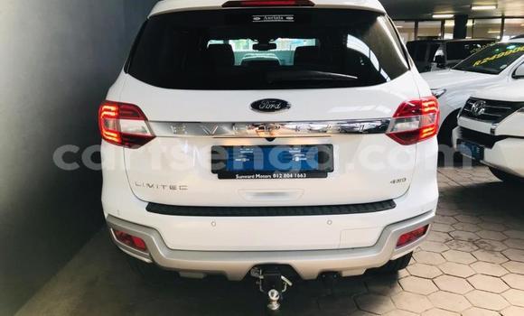 Nunua Ilio tumika Ford Ranger White Gari ndani ya Tjaneni nchini Wilaya ya Lubombo Nunua Ilio tumika Ford Ranger White Gari ndani ya Tjaneni nchini Wilaya ya Lubombo