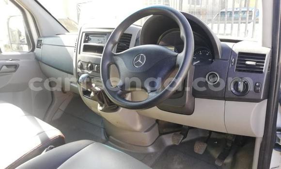 Buy Used Mercedes Viano White Car in Mbabane in Manzini Buy Used Mercedes Viano White Car in Mbabane in Manzini
