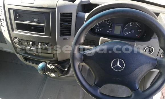 Buy Used Mercedes Viano White Car in Mbabane in Manzini Buy Used Mercedes Viano White Car in Mbabane in Manzini