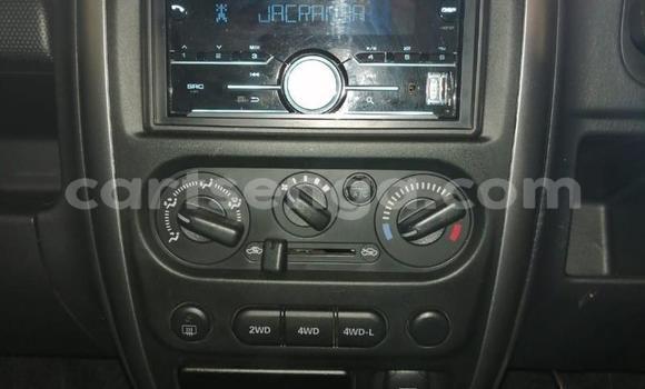 Nunua Ilio tumika Suzuki Jimny Silver Gari ndani ya Ezulwini nchini Hhohho Nunua Ilio tumika Suzuki Jimny Silver Gari ndani ya Ezulwini nchini Hhohho