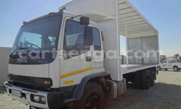 Nunua Ilio tumika Isuzu FTR 850 White Lori ndani ya Ezulwini nchini Hhohho Nunua Ilio tumika Isuzu FTR 850 White Lori ndani ya Ezulwini nchini Hhohho