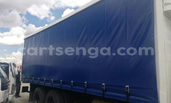 Nunua Ilio tumika Isuzu FTR 850 White Lori ndani ya Ezulwini nchini Hhohho Nunua Ilio tumika Isuzu FTR 850 White Lori ndani ya Ezulwini nchini Hhohho