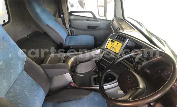 Nunua Ilio tumika Nissan UD White Lori ndani ya Ezulwini nchini Hhohho Nunua Ilio tumika Nissan UD White Lori ndani ya Ezulwini nchini Hhohho