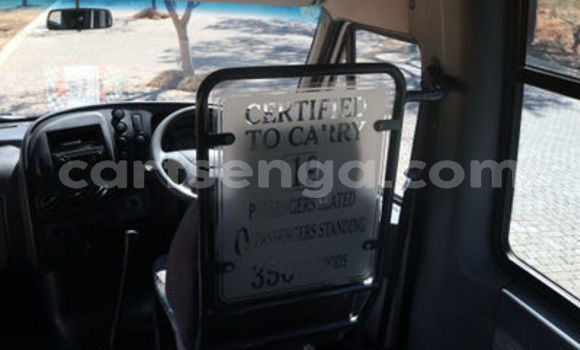 Nunua Ilio tumika IVECO Massif White Gari ndani ya Ezulwini nchini Hhohho Nunua Ilio tumika IVECO Massif White Gari ndani ya Ezulwini nchini Hhohho