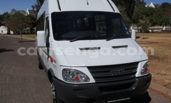 Nunua Ilio tumika IVECO Massif White Gari ndani ya Ezulwini nchini Hhohho Nunua Ilio tumika IVECO Massif White Gari ndani ya Ezulwini nchini Hhohho