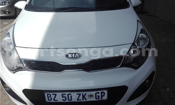 Buy Used Kia Rio White Car in Ezulwini in Hhohho Buy Used Kia Rio White Car in Ezulwini in Hhohho