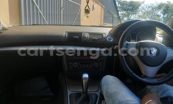 Acheter Occasion Voiture BMW 1–Series Blanc à Manzini, Manzini Acheter Occasion Voiture BMW 1–Series Blanc à Manzini, Manzini