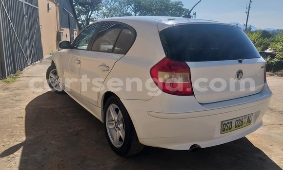 Acheter Occasion Voiture BMW 1–Series Blanc à Manzini, Manzini Acheter Occasion Voiture BMW 1–Series Blanc à Manzini, Manzini