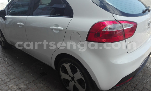 Buy Used Kia Rio White Car in Ezulwini in Hhohho Buy Used Kia Rio White Car in Ezulwini in Hhohho