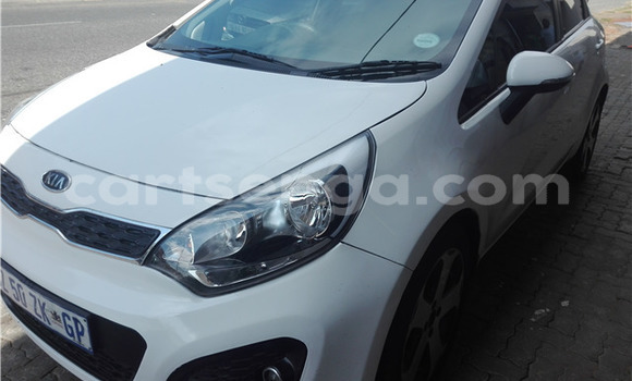 Buy Used Kia Rio White Car in Ezulwini in Hhohho Buy Used Kia Rio White Car in Ezulwini in Hhohho
