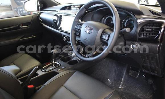 Buy Used Toyota Hilux Red Car in Ezulwini in Hhohho Buy Used Toyota Hilux Red Car in Ezulwini in Hhohho