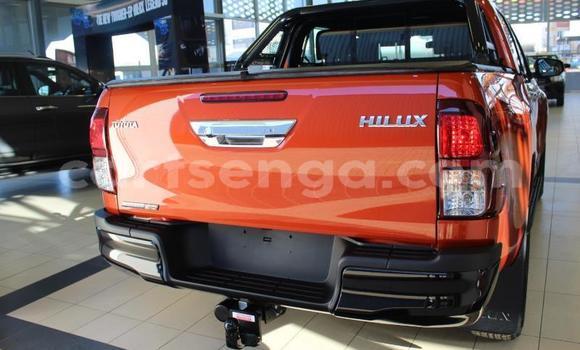 Buy Used Toyota Hilux Red Car in Ezulwini in Hhohho Buy Used Toyota Hilux Red Car in Ezulwini in Hhohho