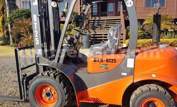 Buy Used Caterpillar 120 Other Truck in Ezulwini in Hhohho Buy Used Caterpillar 120 Other Truck in Ezulwini in Hhohho