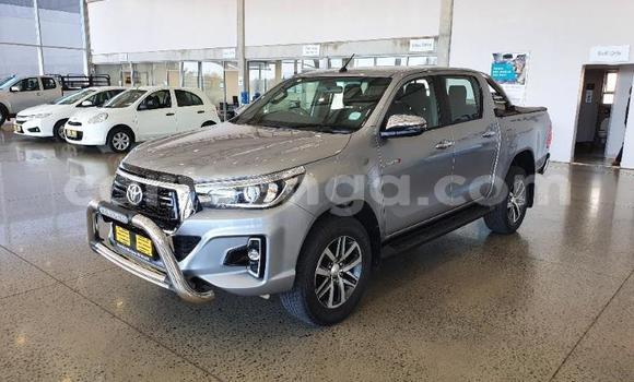 Buy Used Toyota Hilux Silver Car in Ezulwini in Hhohho Buy Used Toyota Hilux Silver Car in Ezulwini in Hhohho