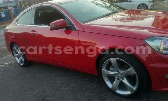 Buy Used Mercedes‒Benz C–Class Red Car in Kwaluseni in Manzini Buy Used Mercedes‒Benz C–Class Red Car in Kwaluseni in Manzini