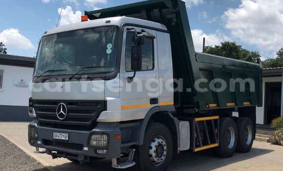 Nunua Ilio tumika Mercedes‒Benz 1127 Green Lori ndani ya Mbabane nchini Manzini