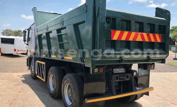 Buy Used Mercedes‒Benz 1127 Green Truck in Mbabane in Manzini Buy Used Mercedes‒Benz 1127 Green Truck in Mbabane in Manzini