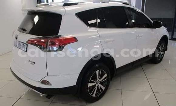 Buy Used Toyota RAV4 White Car in Manzini in Manzini Buy Used Toyota RAV4 White Car in Manzini in Manzini