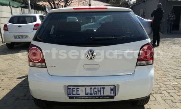 Buy Used Volkswagen Polo White Car in Bhunya in Manzini Buy Used Volkswagen Polo White Car in Bhunya in Manzini